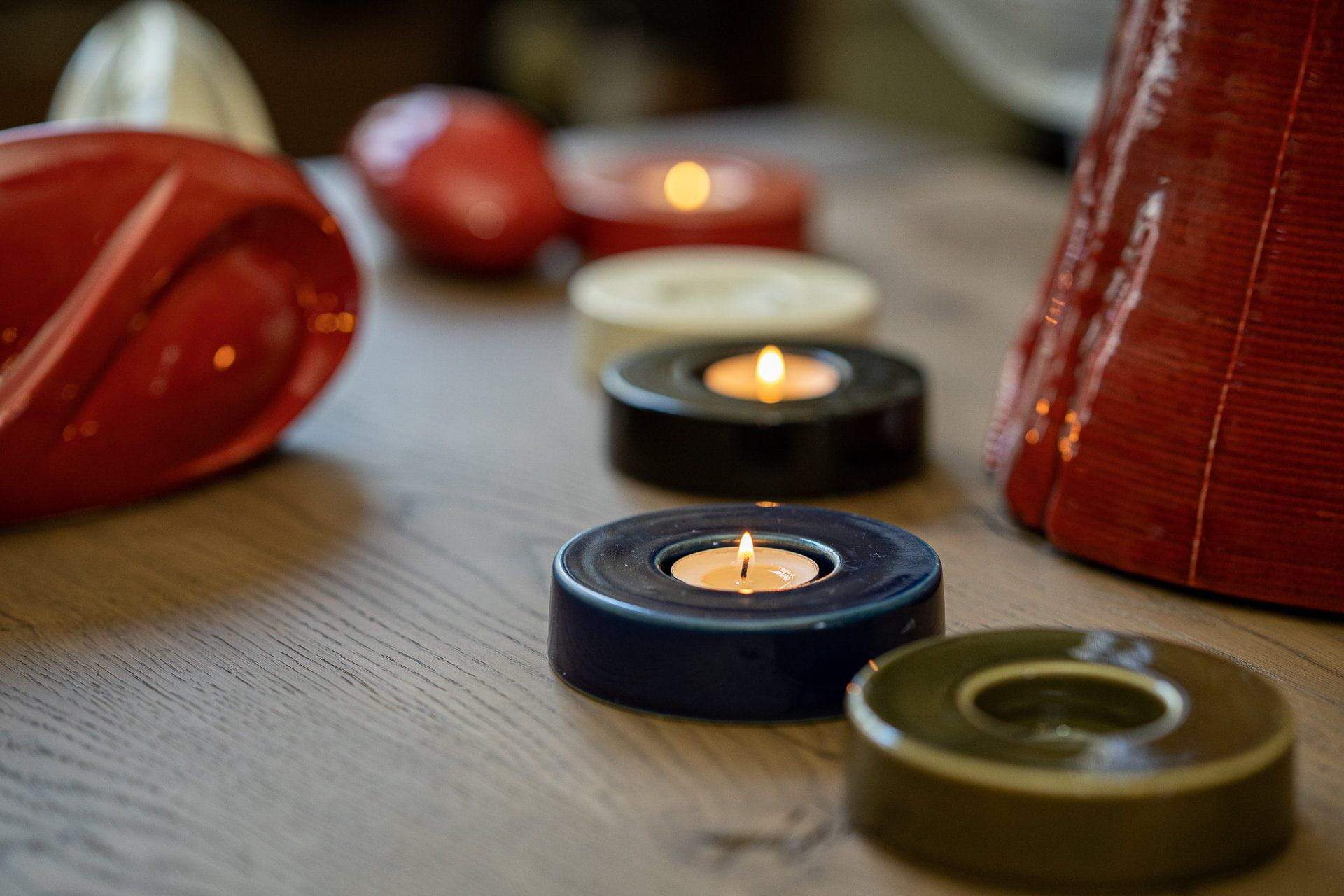 Caleo Candle Holder for Cremation Urns in Oily Green