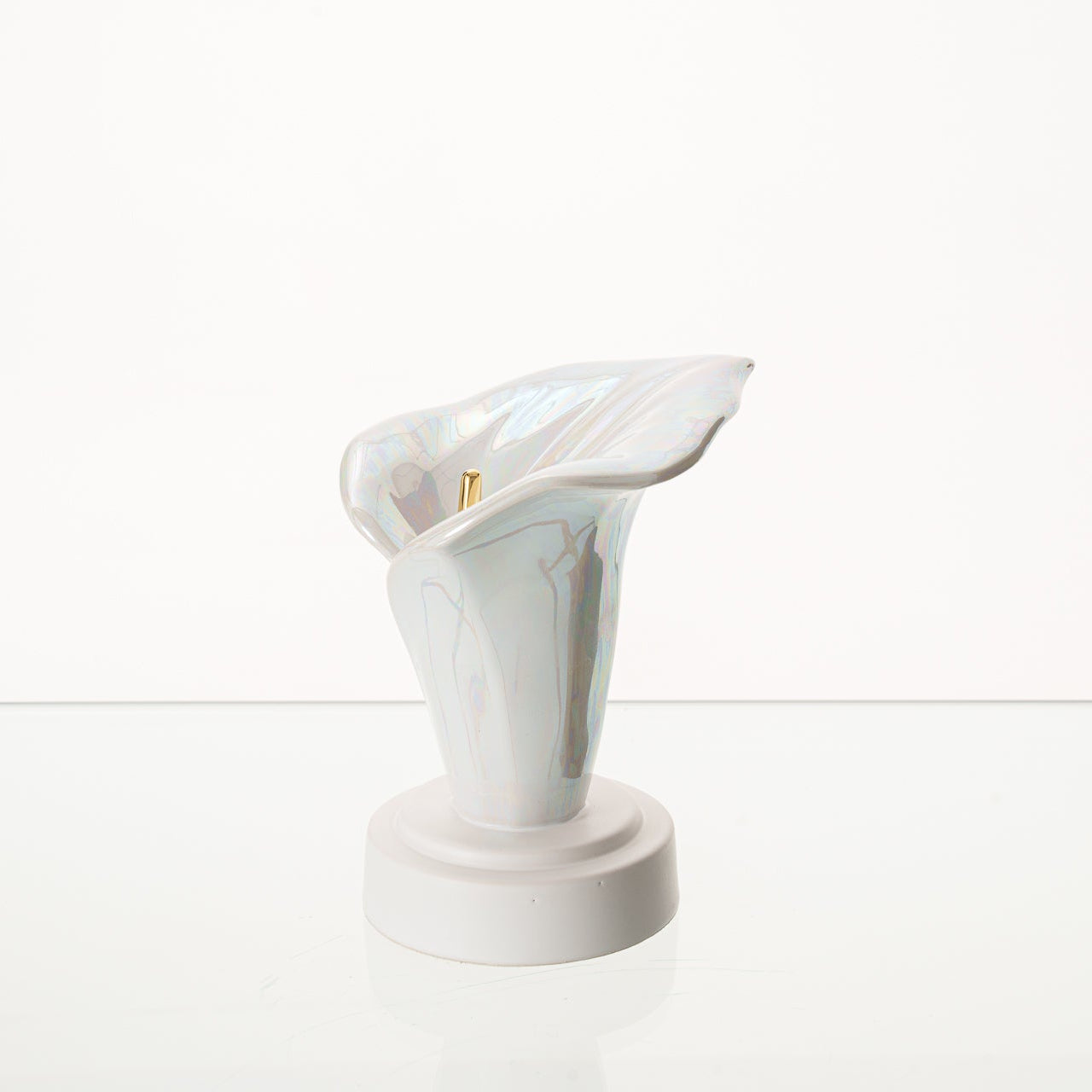 Calla Lily Keepsake Urn for Ashes in Pearlescent White