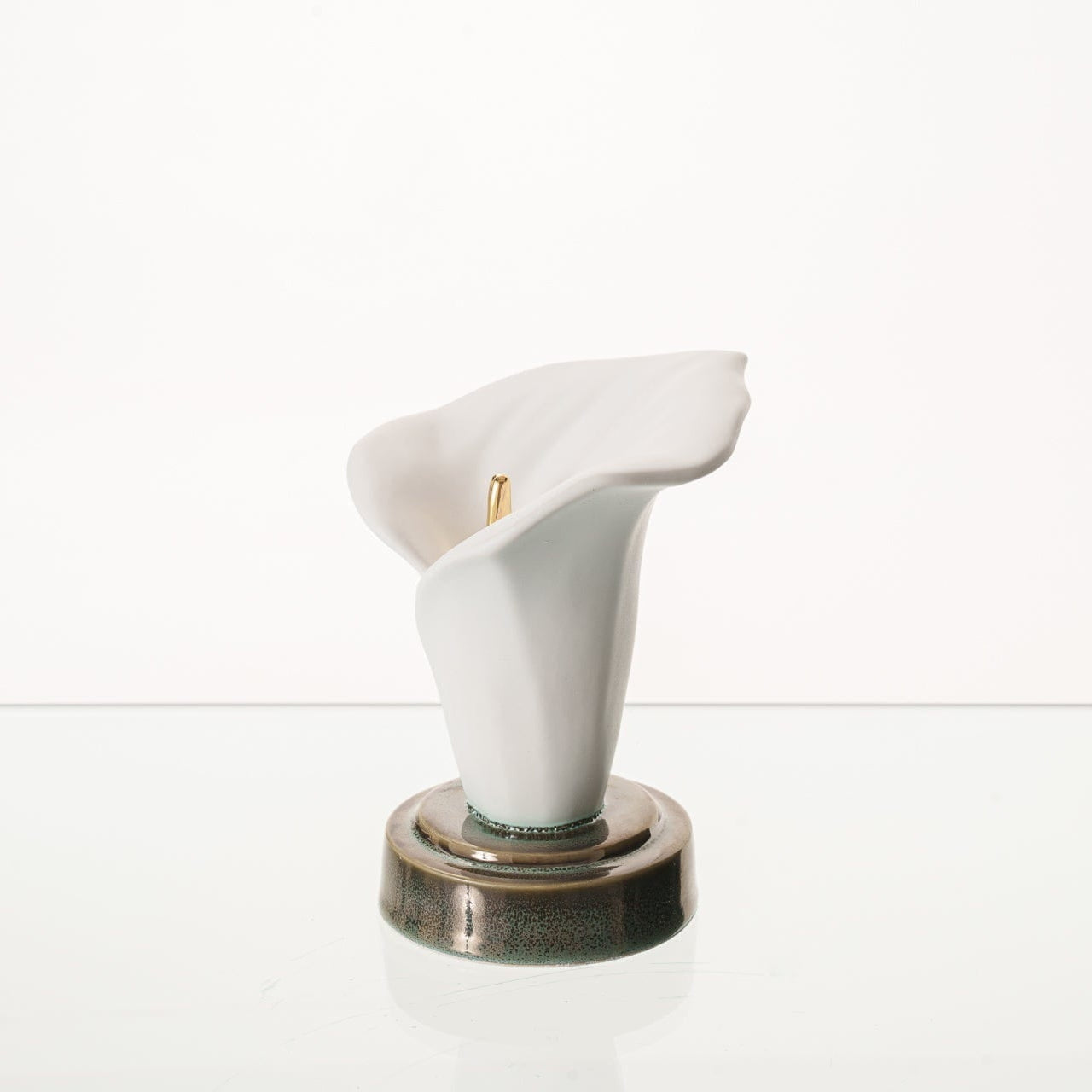 Calla Lily Keepsake Urn for Ashes in Matte White