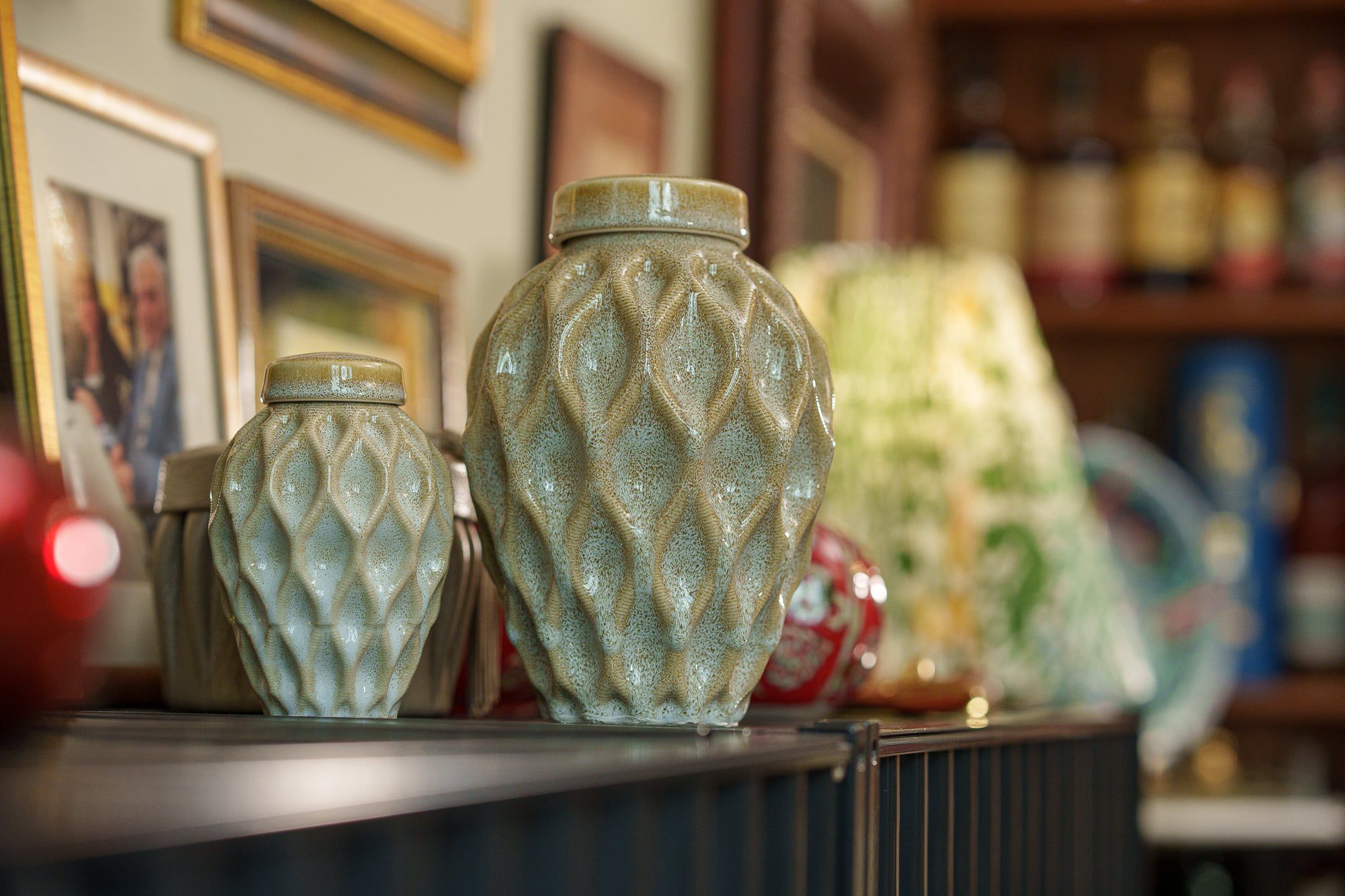 Echo Keepsake Urn for Ashes in Light Sand