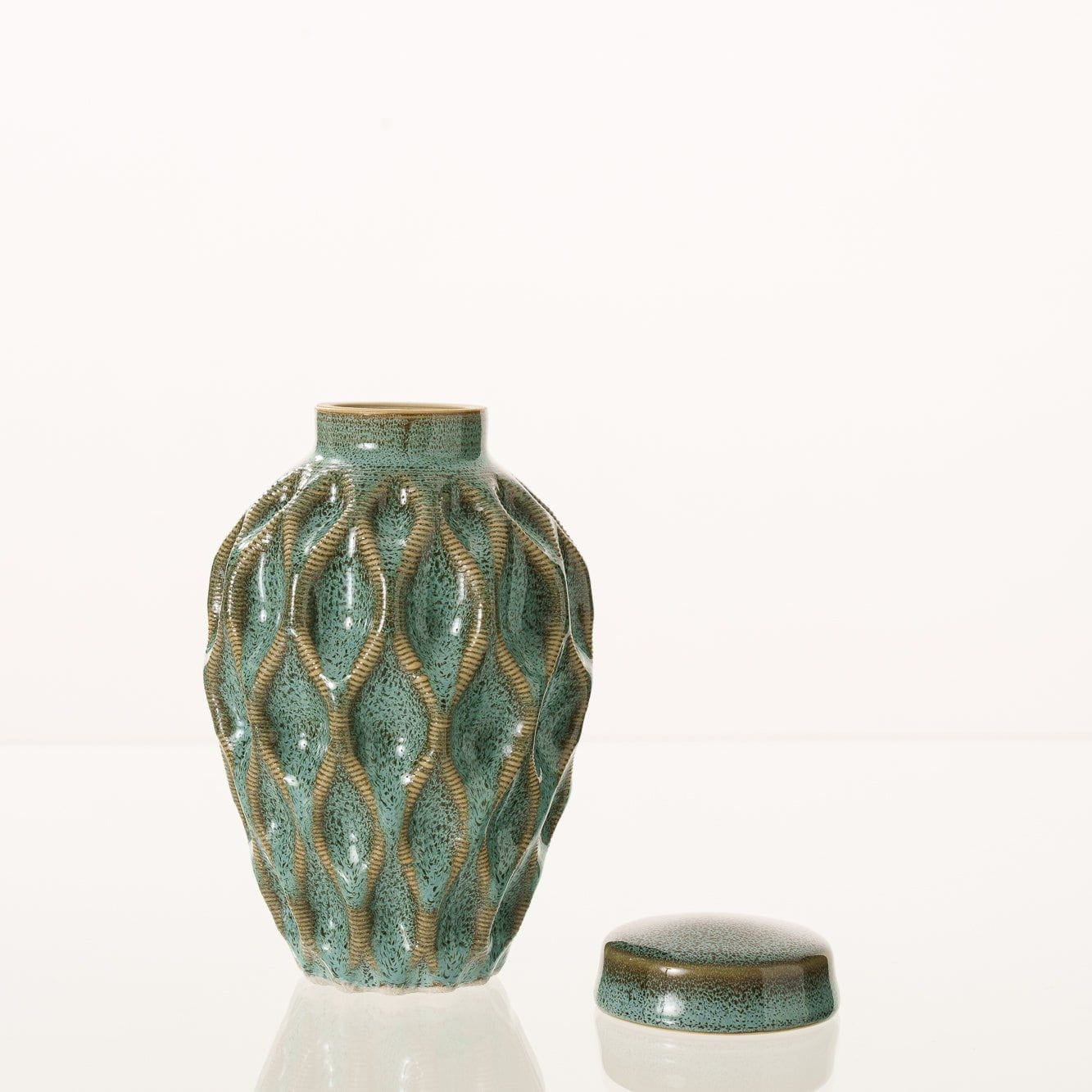 Echo Keepsake Urn for Ashes in Oily Green