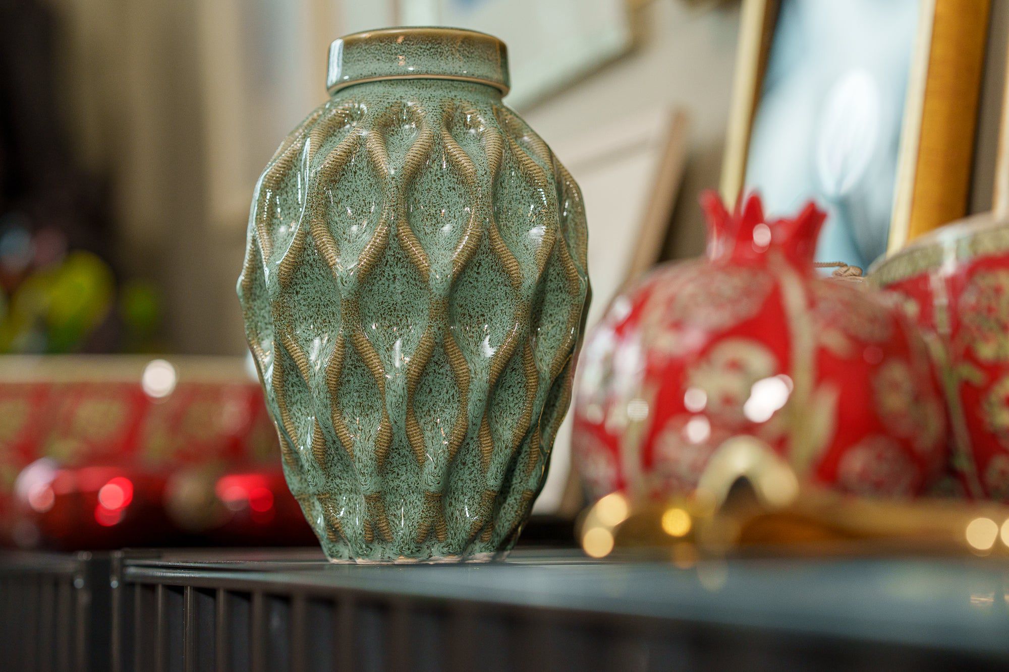 Echo Keepsake Urn for Ashes in Oily Green