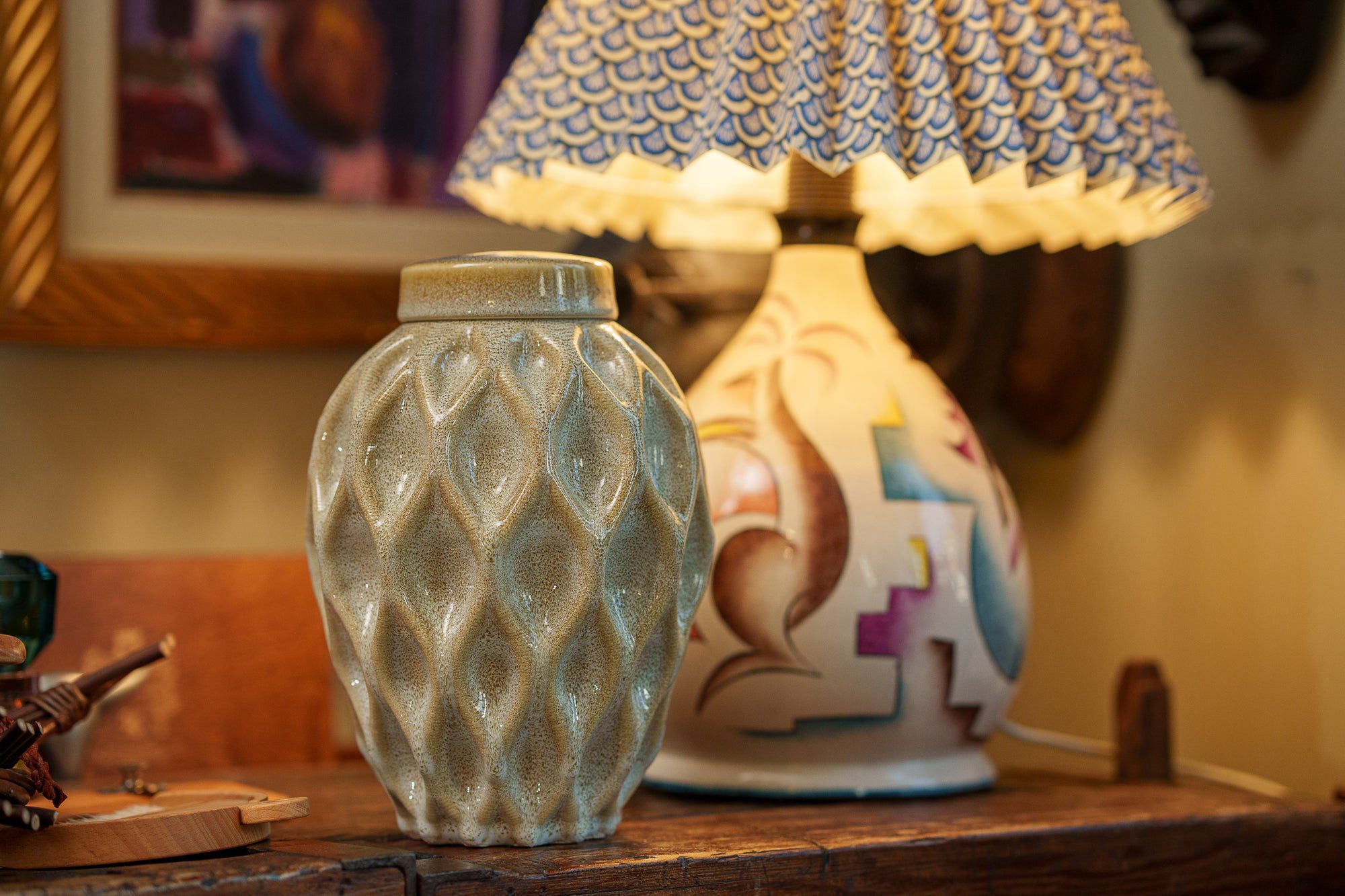 Echo Medium Urn for Ashes in Light Sand