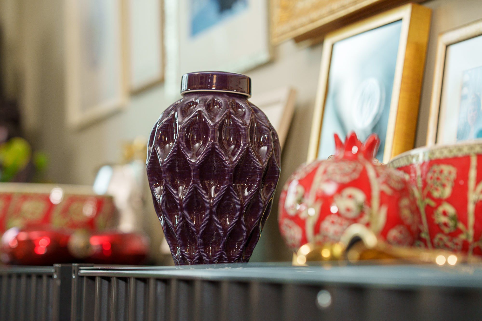 Echo Medium Urn for Ashes in Purple