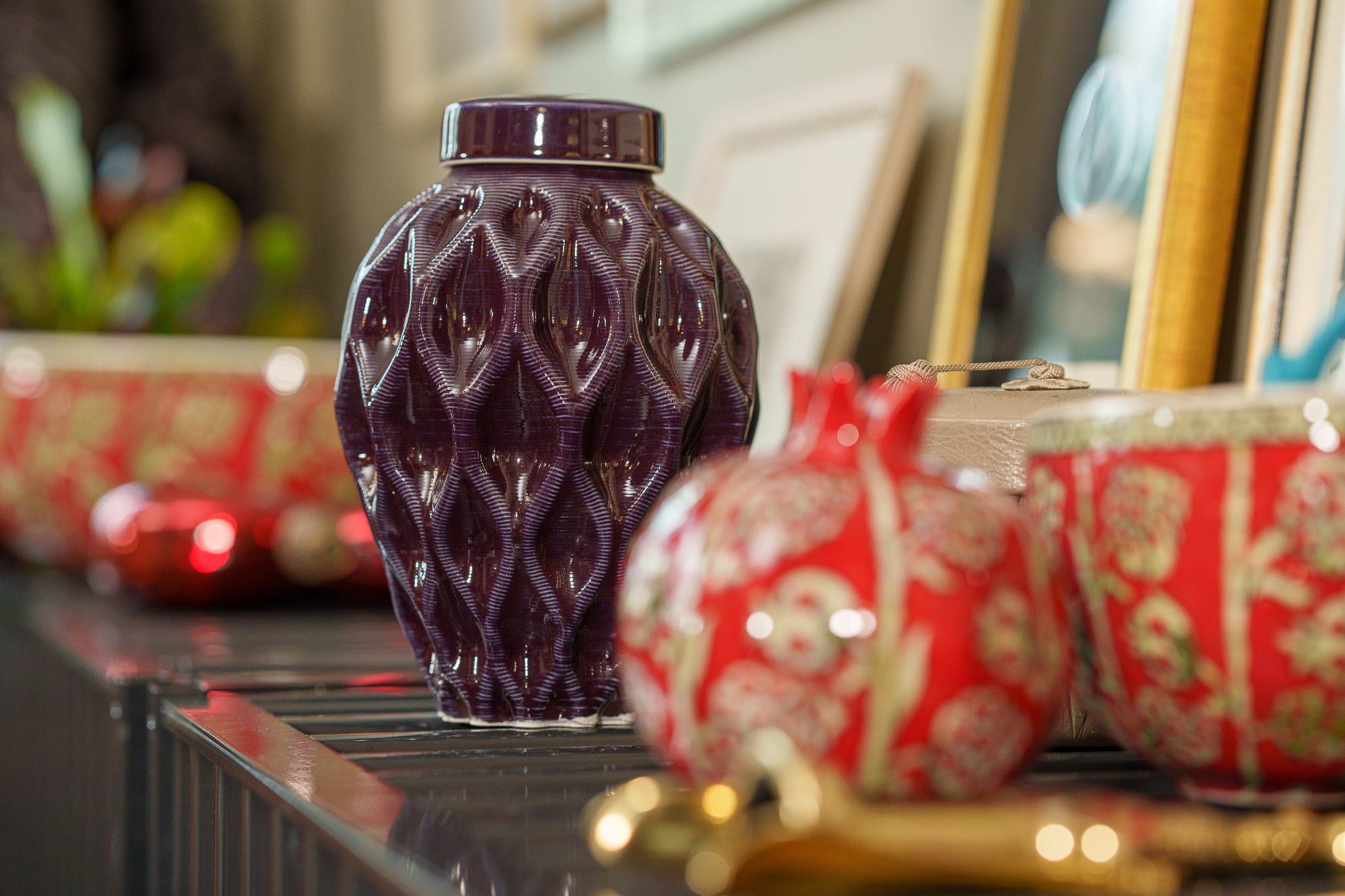 Echo Medium Urn for Ashes in Purple