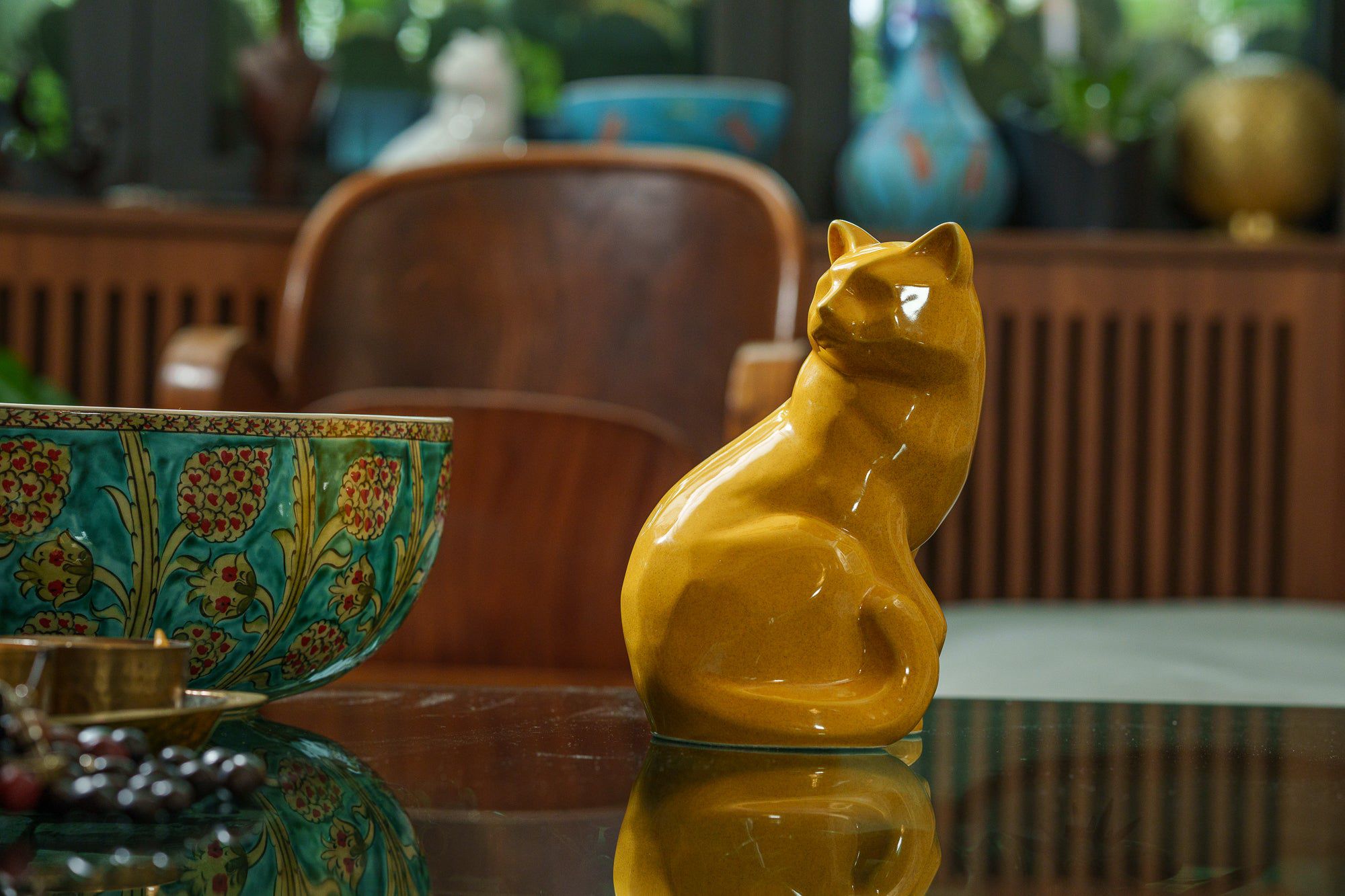 Felix Cat Urn for Ashes in Amber Yellow