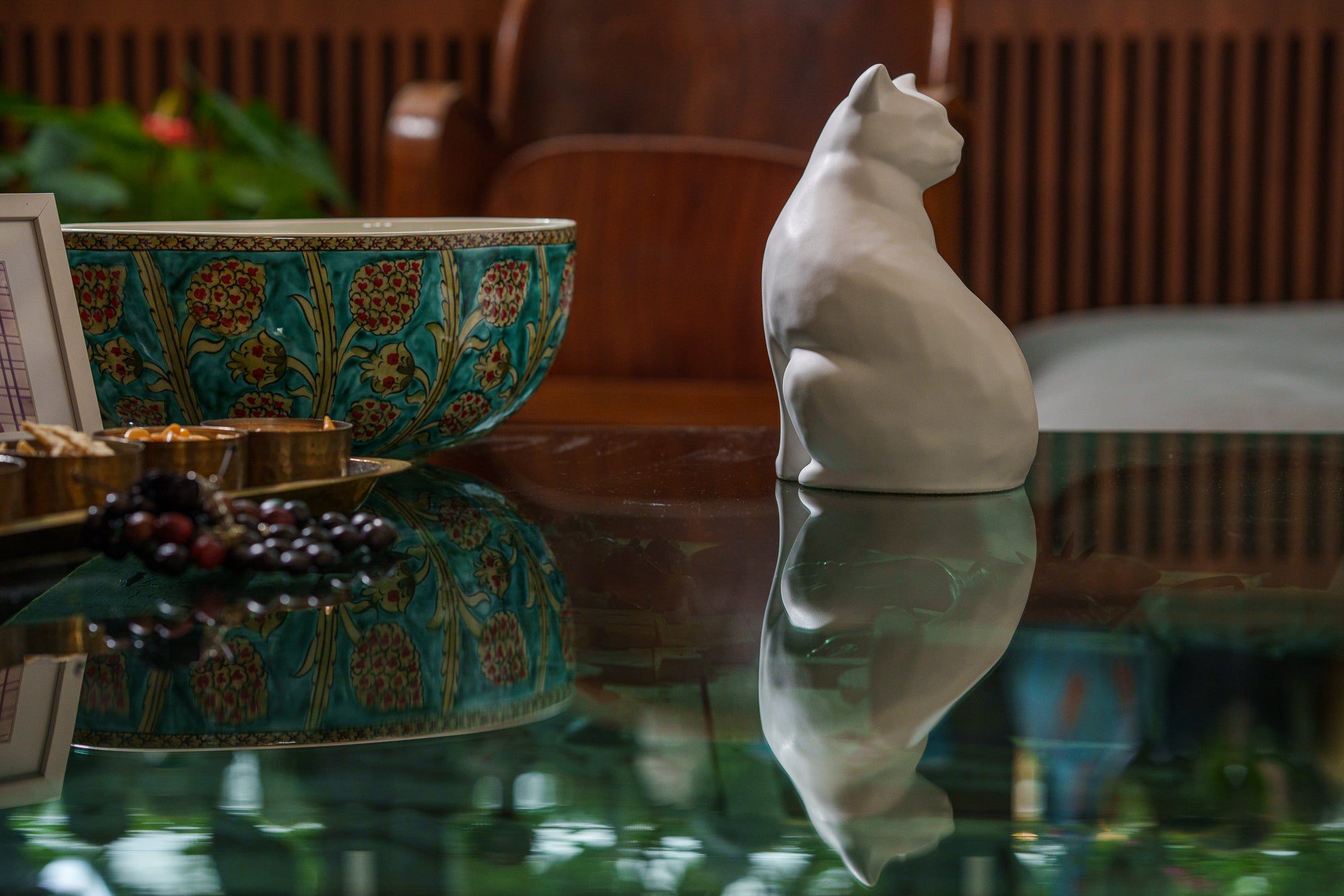 Felix Cat Urn for Ashes in Matte White