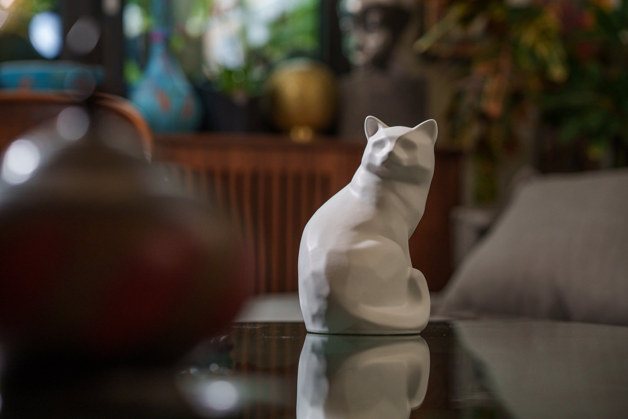 Felix Cat Urn for Ashes in Matte White