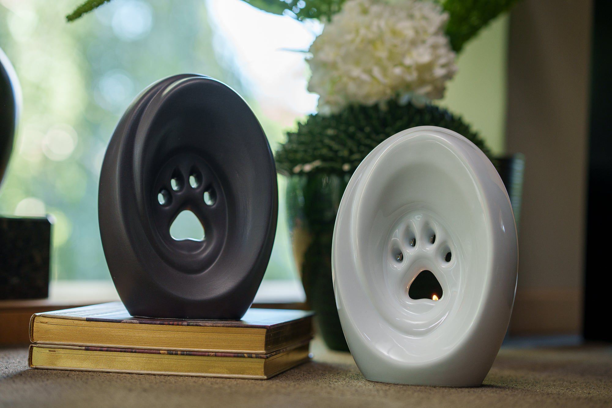 Paw Pet Urn for Ashes in Matte Grey