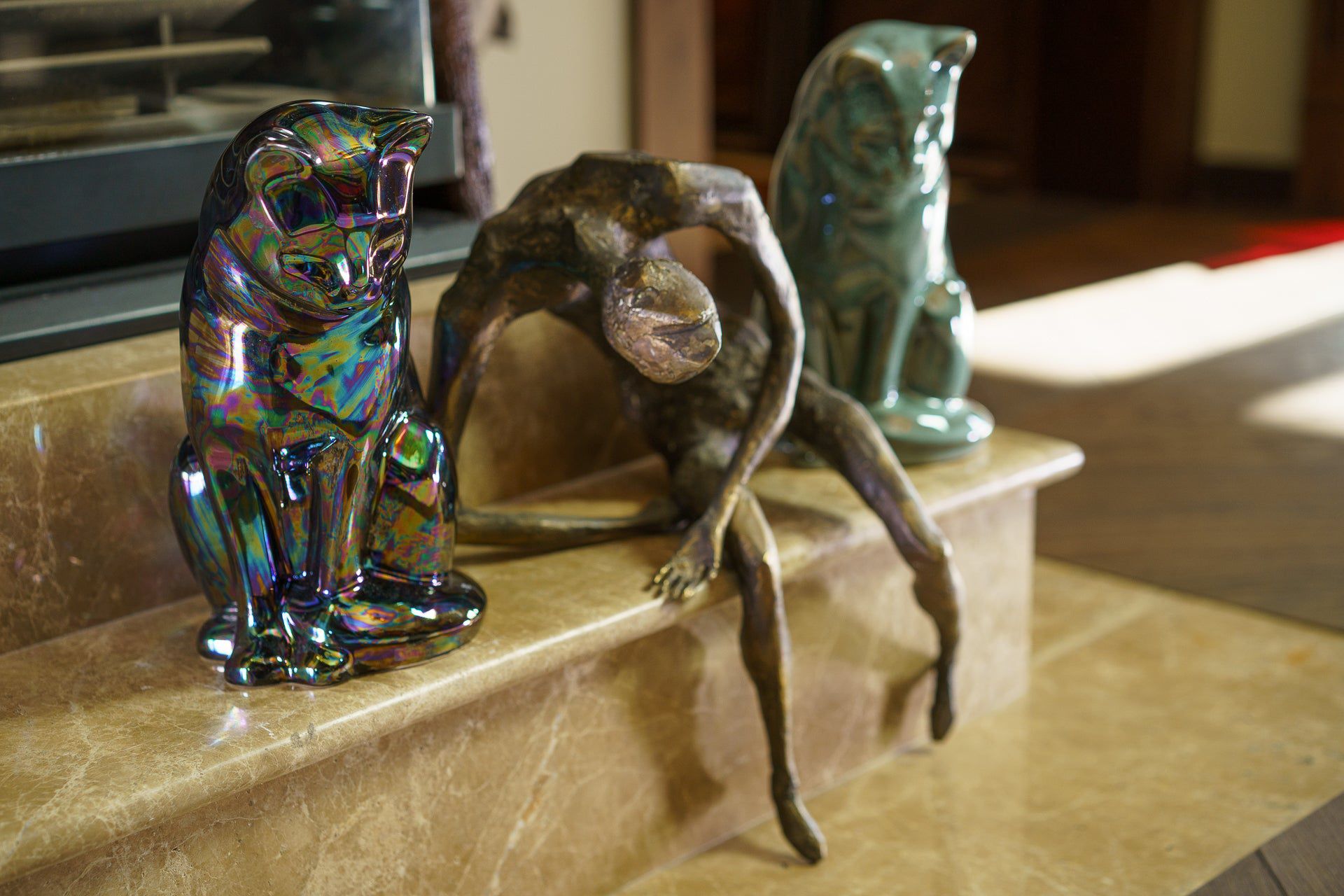 Sitting Cat Pet Urn for Ashes in Pearlescent White