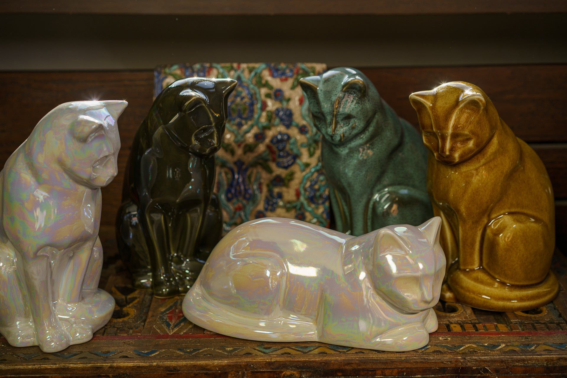 Sitting Cat Pet Urn for Ashes in White