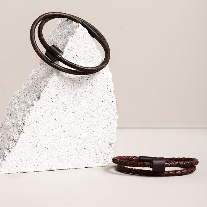 Braided Leather Ashes Bracelet for Men - Black Edition in Brown with Leather