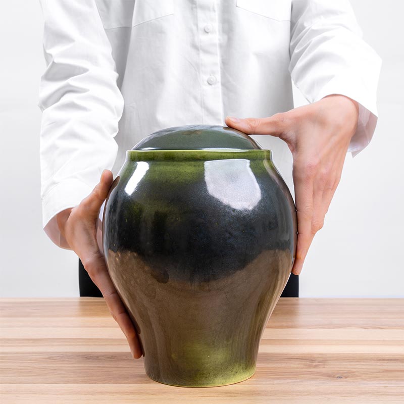Deep Green Classic Adult Cremation Urn for Ashes