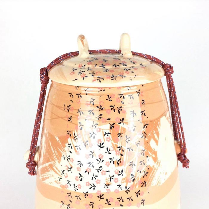Honey Cremation Urn for Ashes Lid View