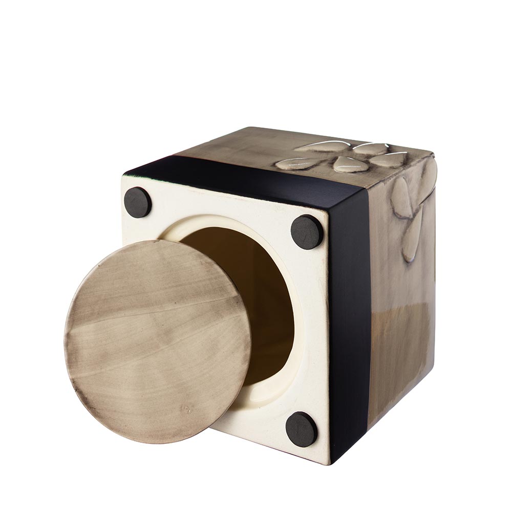Teardrop Cube Cremation Urn for Ashes Opening
